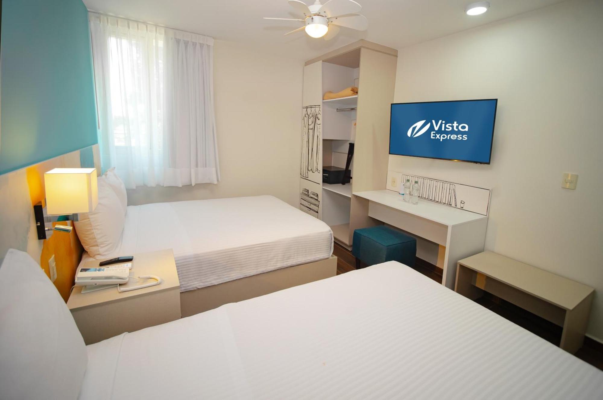 Vista Express Guadalajara Expo Surestay Collection By BW ซาโปปัน ภายนอก รูปภาพ