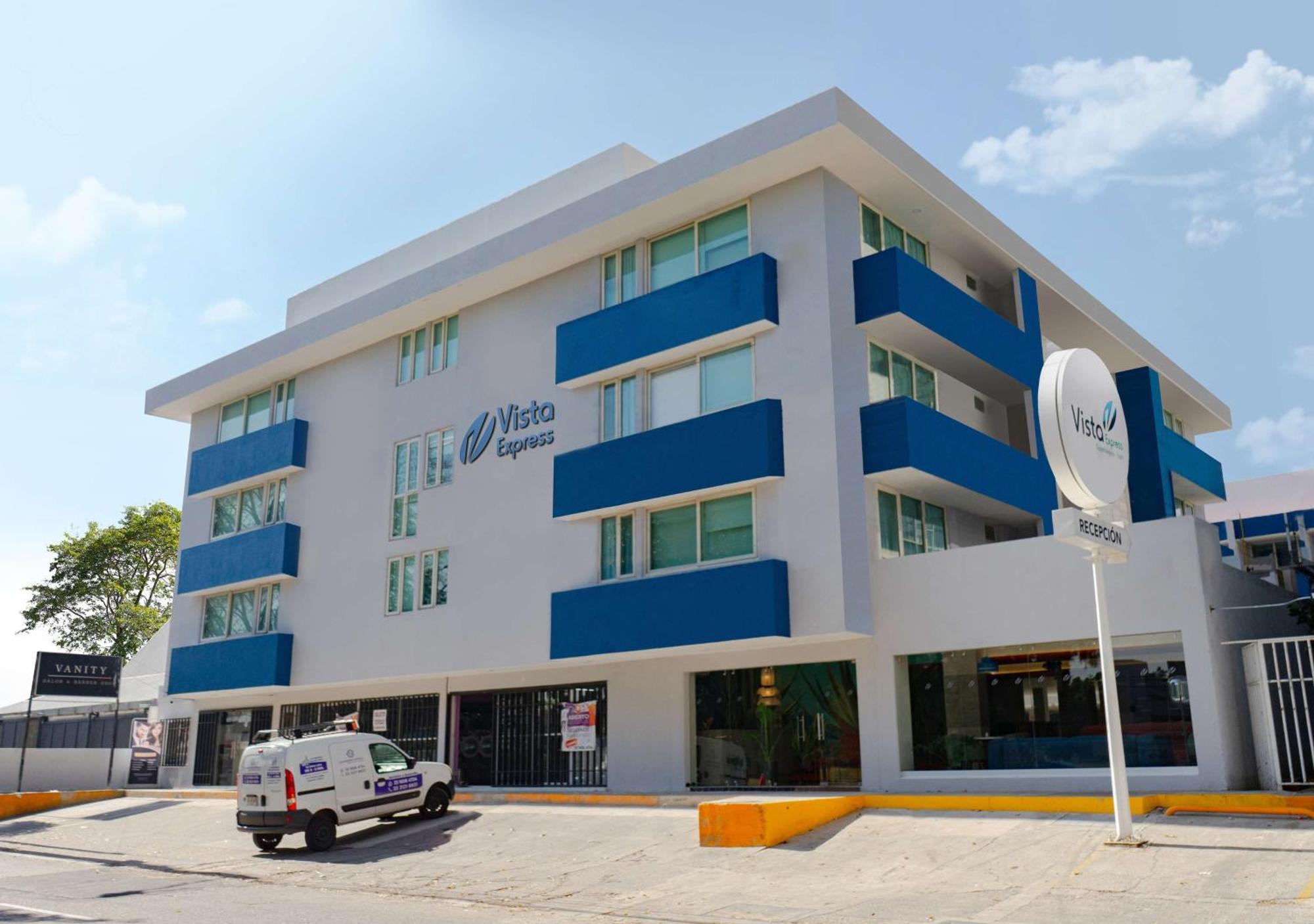 Vista Express Guadalajara Expo Surestay Collection By BW ซาโปปัน ภายนอก รูปภาพ