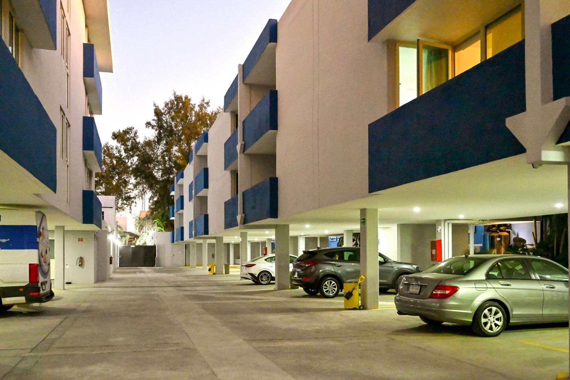 Vista Express Guadalajara Expo Surestay Collection By BW ซาโปปัน ภายนอก รูปภาพ