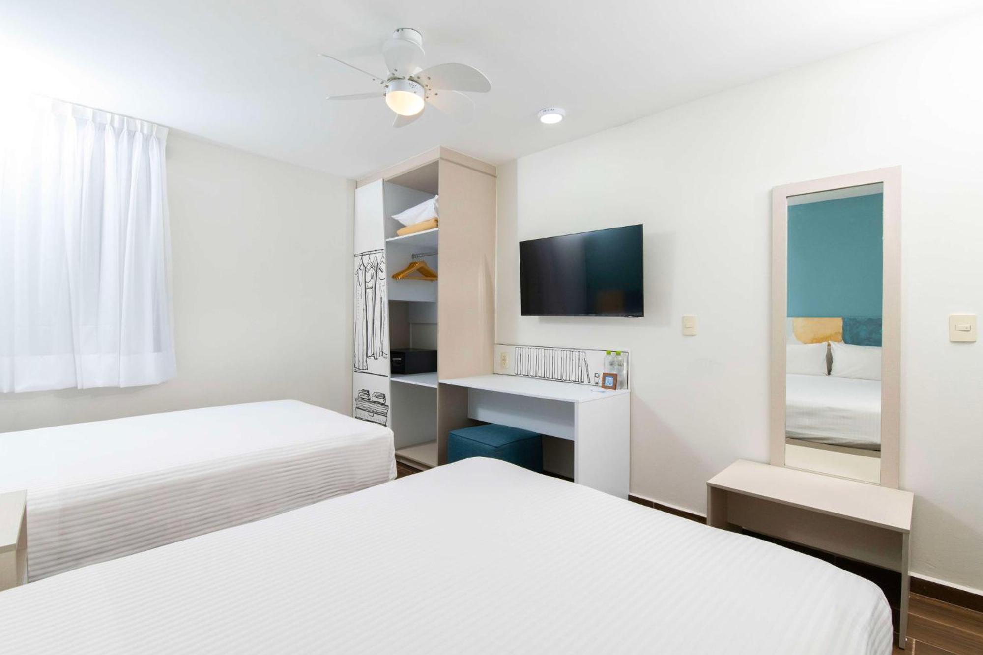 Vista Express Guadalajara Expo Surestay Collection By BW ซาโปปัน ภายนอก รูปภาพ